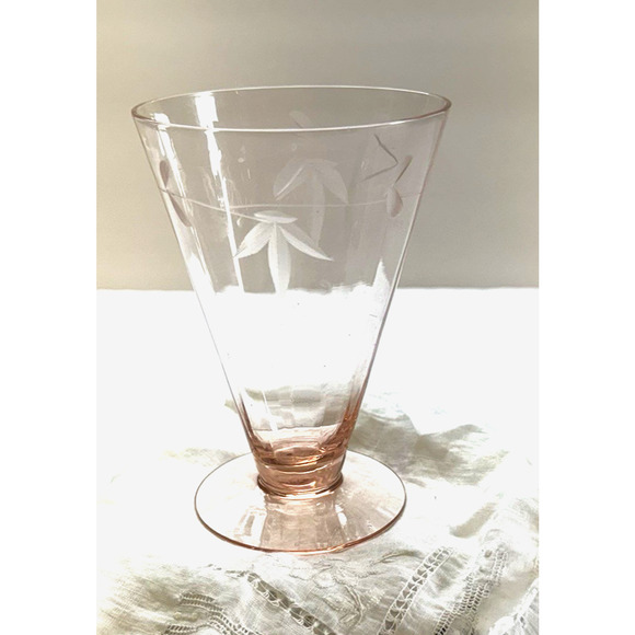 Pink Depression Glass Cone Footed Tumbler Etched Vine Design Thin Glass 1930 - Picture 1 of 7